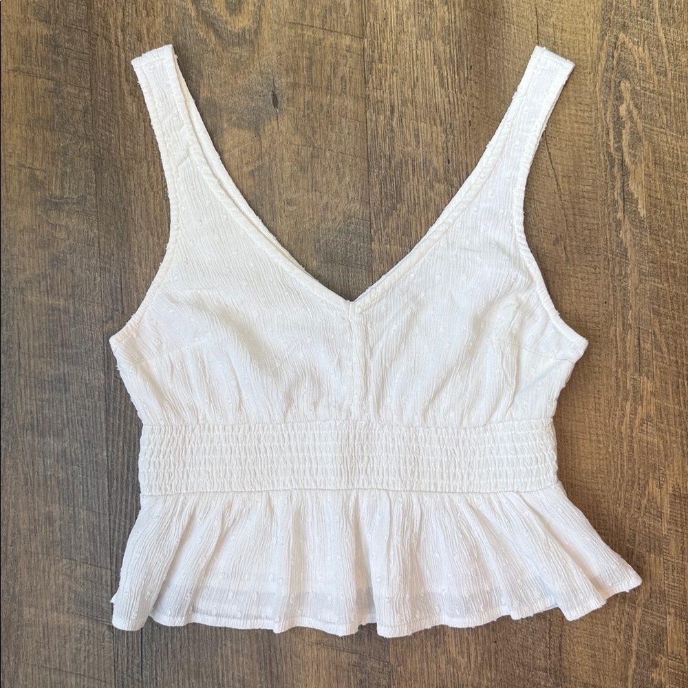 Hollister White Dotted Ruffled V-Neck Lined Tank Top Size Medium - Picture 4 of 10